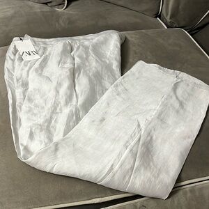 Zara small grey dress pants 2 side pockets slits on the inner side of bottom